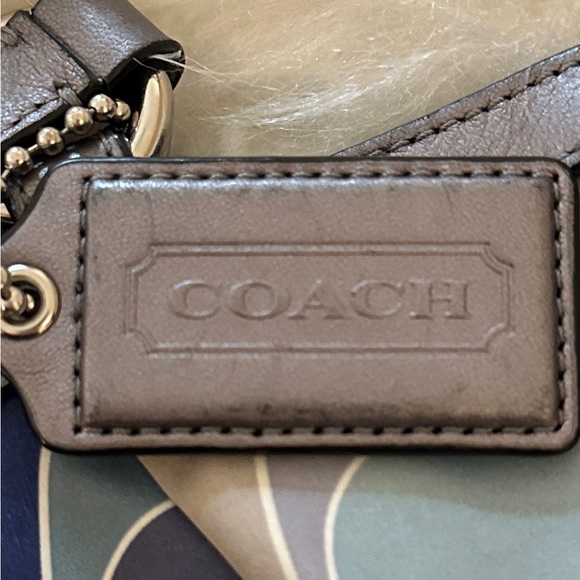 Vintage Coach Authentic Shoulder Bag - Picture 10 of 15